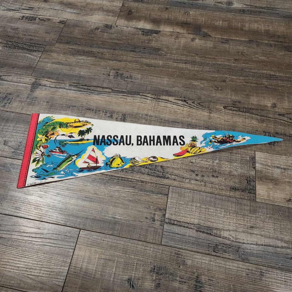 VTG Nassau Bahamas Pennant Souvenir 4A